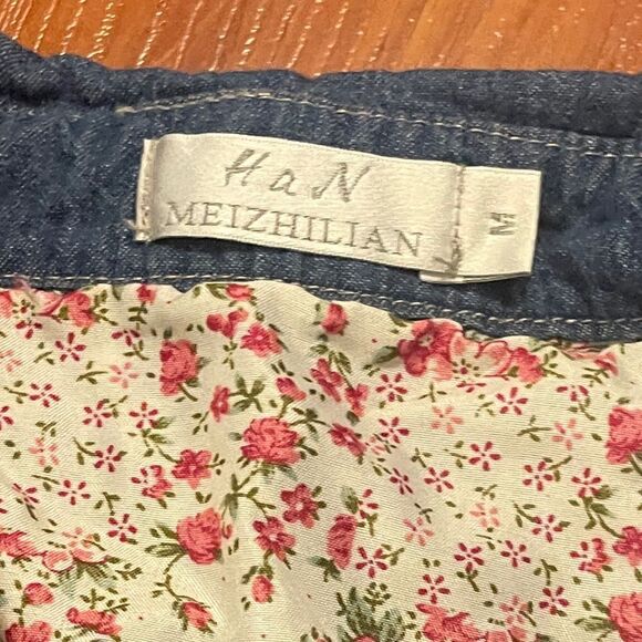 Women’s HAN MEIZHILIAN denim button-down dress shirt. Size medium - Picture 7 of 9